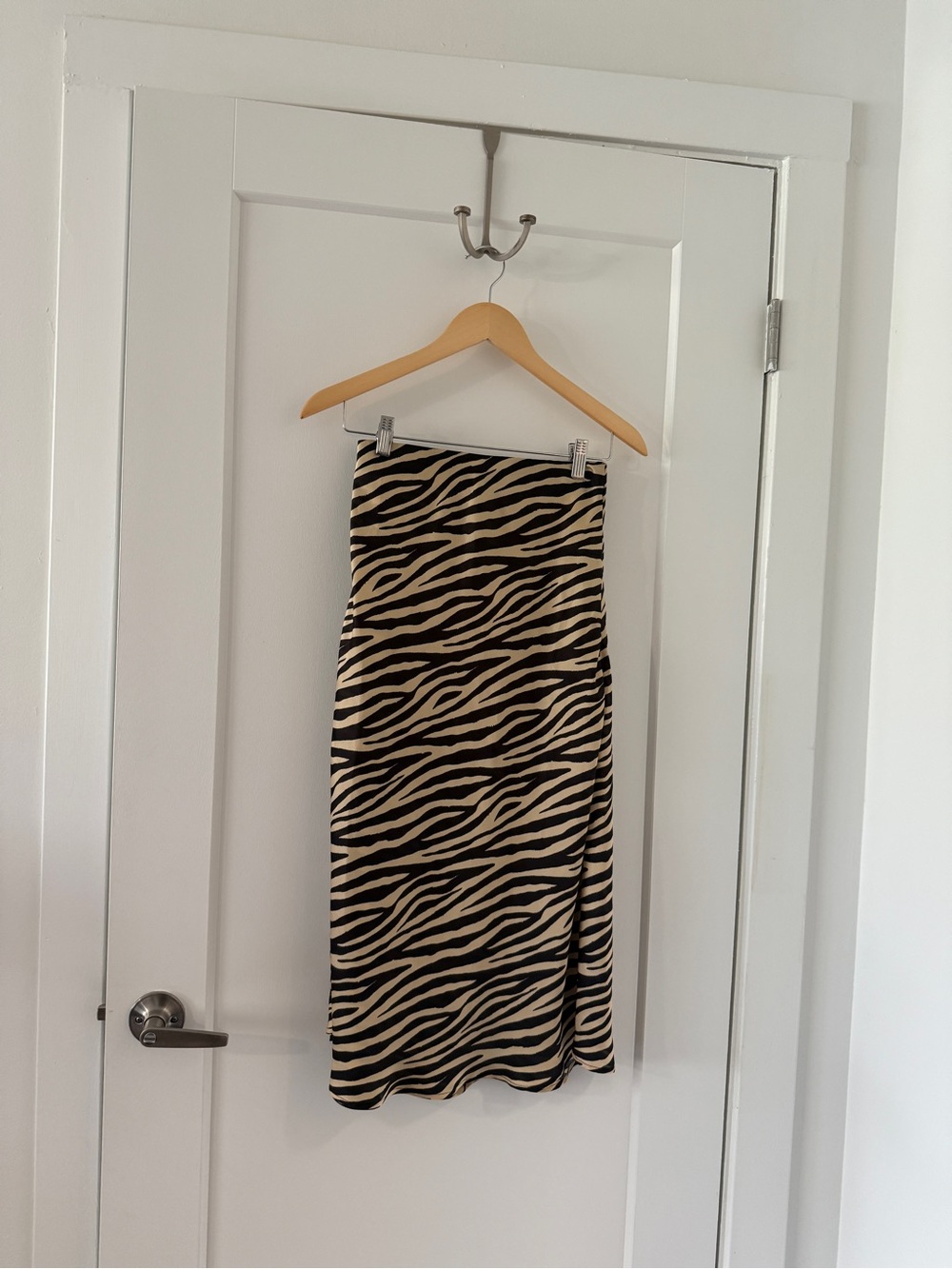Women's Zebra Print Midi Skirt - Gold and Black
